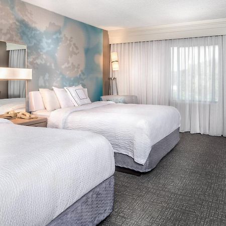 Courtyard By Marriott Lynchburg Hotel Екстериор снимка