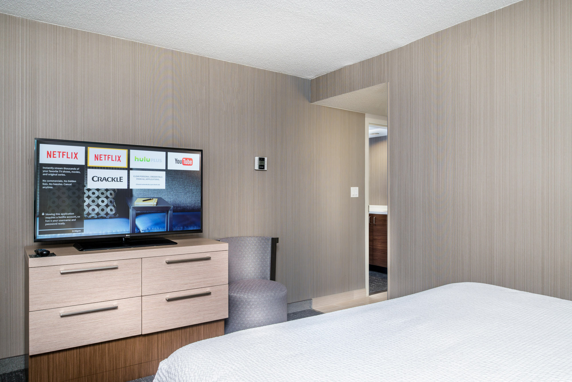Courtyard By Marriott Lynchburg Hotel Екстериор снимка