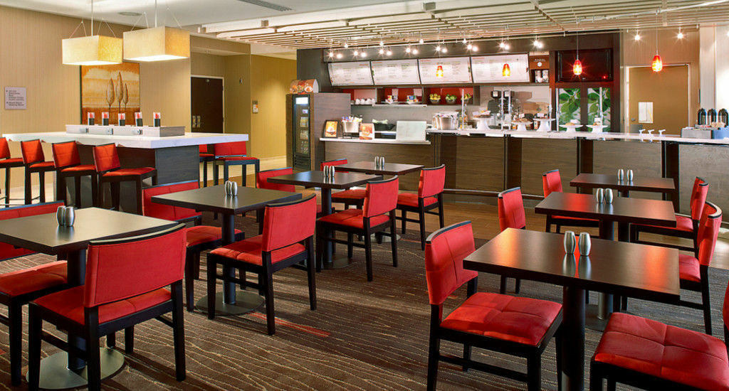 Courtyard By Marriott Lynchburg Hotel Екстериор снимка